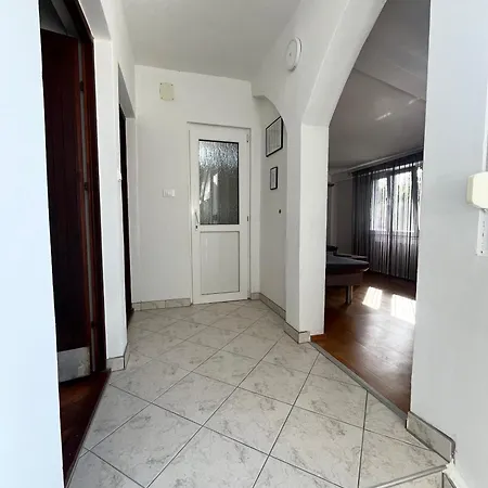 Apartman Sanja *